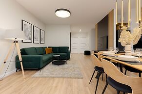 Spacious Apartment in Warsaw by Renters