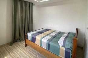 1 Bedroom House Sleeps 2 - Aircon - Free Parking