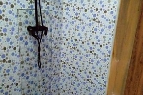 1 Bedroom House Sleeps 2 - Aircon - Free Parking