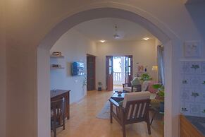 Woodpegger By The Beach