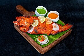 Woodpegger By The Beach