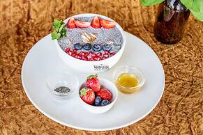 Woodpegger By The Beach