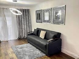 Beautiful 4-bed House in Billericay