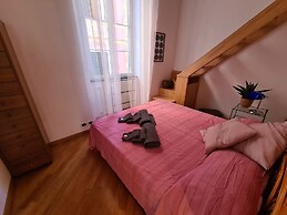 Santa in Caruggio- PortofinoVacanze