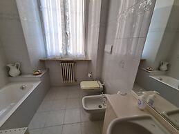 Santa in Caruggio- PortofinoVacanze