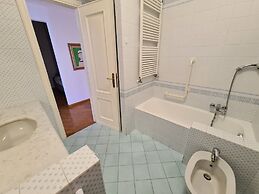 Santa in Caruggio- PortofinoVacanze