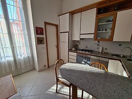 Santa in Caruggio- PortofinoVacanze