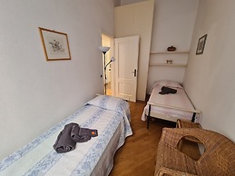 Santa in Caruggio- PortofinoVacanze