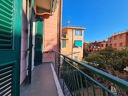 Santa in Caruggio- PortofinoVacanze