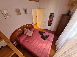 Santa in Caruggio- PortofinoVacanze