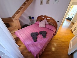 Santa in Caruggio- PortofinoVacanze