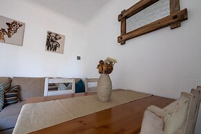 Captivating 4-bed House in Dartford