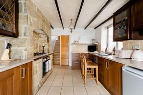 Stunning 2-bed Apartment in Dartford