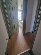 Elegant 4-bed House in Dartford