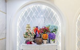 Tiffany hotel & restaurant