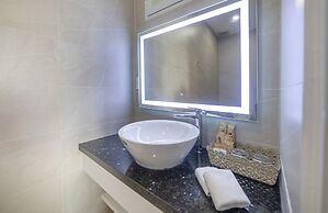 Tiffany hotel & restaurant