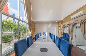 Tiffany hotel & restaurant