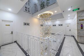 Tiffany hotel & restaurant