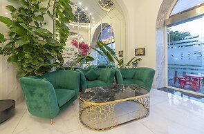 Tiffany hotel & restaurant