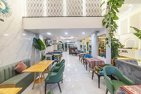 Tiffany hotel & restaurant