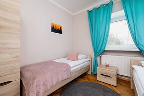 Daszyńskiego Apartment Cracow by Renters