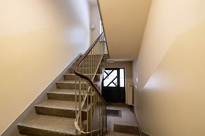 Daszyńskiego Apartment Cracow by Renters