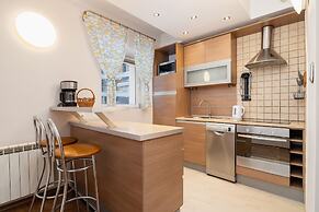 Daszyńskiego Apartment Cracow by Renters