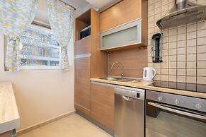 Daszyńskiego Apartment Cracow by Renters