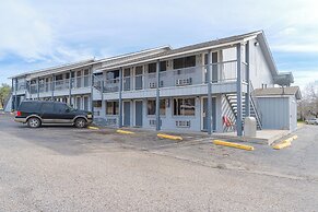 Regency Inn By Oyo Three Rivers