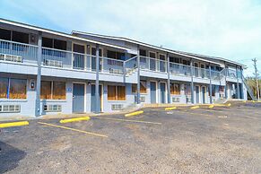 Regency Inn By Oyo Three Rivers