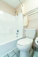 Regency Inn By Oyo Three Rivers