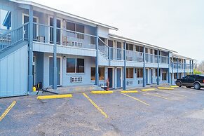 Regency Inn By Oyo Three Rivers