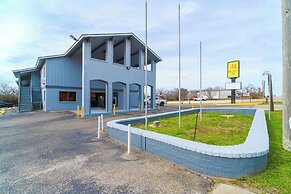 Regency Inn By Oyo Three Rivers