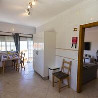 Bela Vista Apartment by Acasadascasas