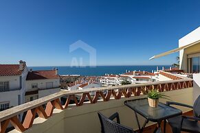 Bela Vista Apartment by Acasadascasas