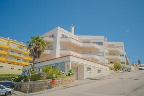 Bela Vista Apartment by Acasadascasas
