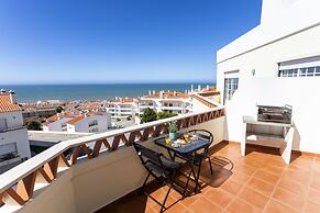 Bela Vista Apartment by Acasadascasas