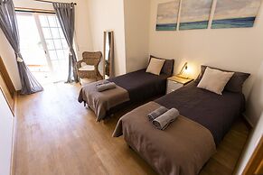 Bela Vista Apartment by Acasadascasas
