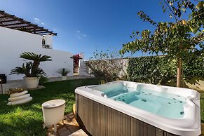 3672 Villa Acquamarina by Barbarhouse