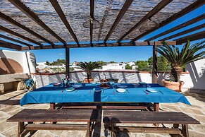 3672 Villa Acquamarina by Barbarhouse