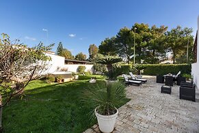 3672 Villa Acquamarina by Barbarhouse
