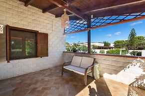 3672 Villa Acquamarina by Barbarhouse