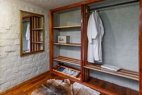 Kiho Gorilla Safari Lodge