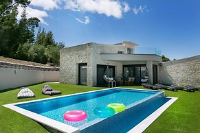 Euphoria Club 1 by Halkidiki Villas