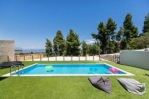 Euphoria Club 1 by Halkidiki Villas