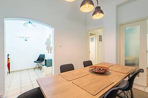 Acropolis Stylish 2BR Apartment - Center of Athens