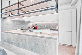 Comfortable Living in Athens 2BR Apartment