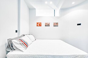 Comfortable Living in Athens 2BR Apartment