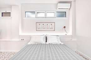 Comfortable Living in Athens 2BR Apartment