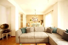 ew Thission Luxury Apartment